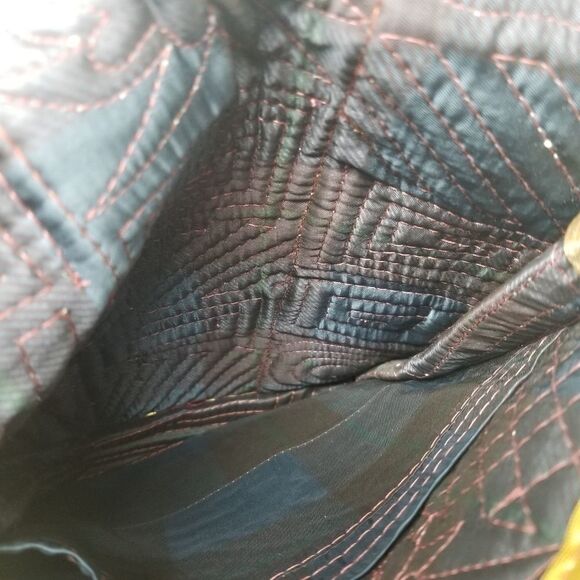 Beaded and Quilted Crossbody Bag - Picture 13 of 16